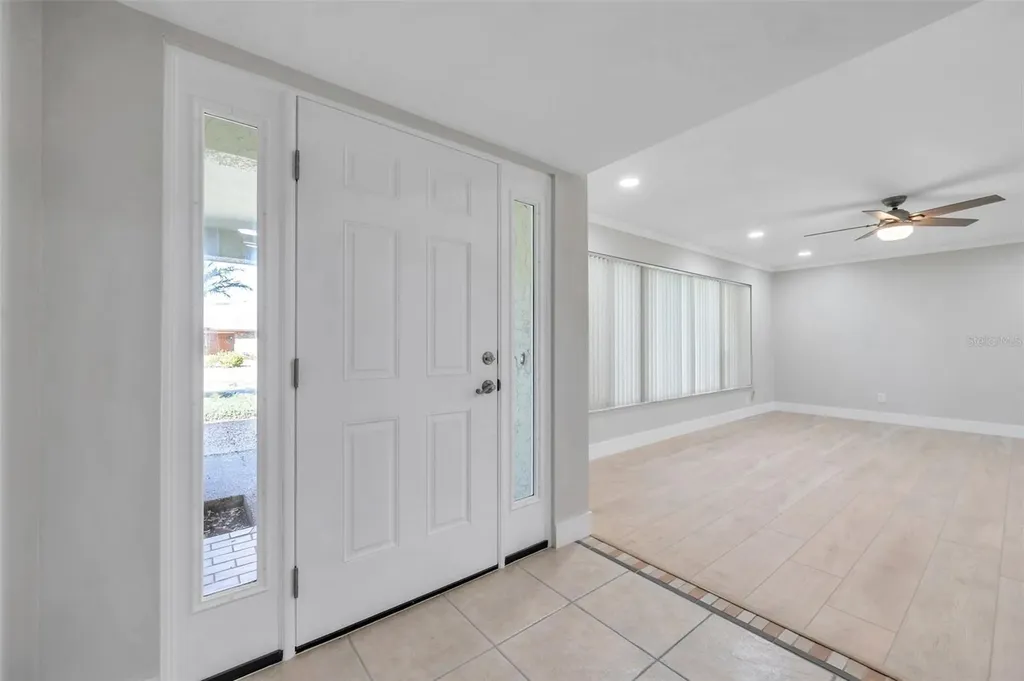 8789 Maplewood Road Seminole FL 33777