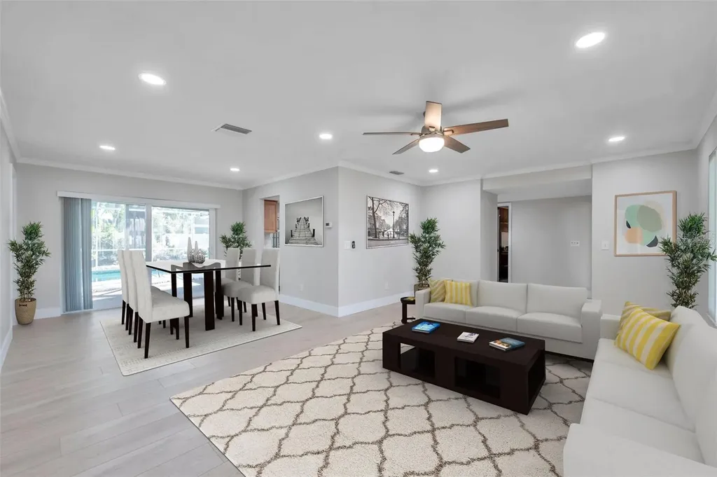 8789 Maplewood Road Seminole FL 33777