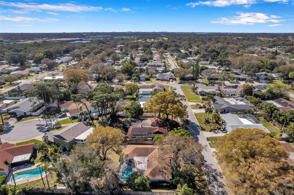 8789 Maplewood Road Seminole FL 33777