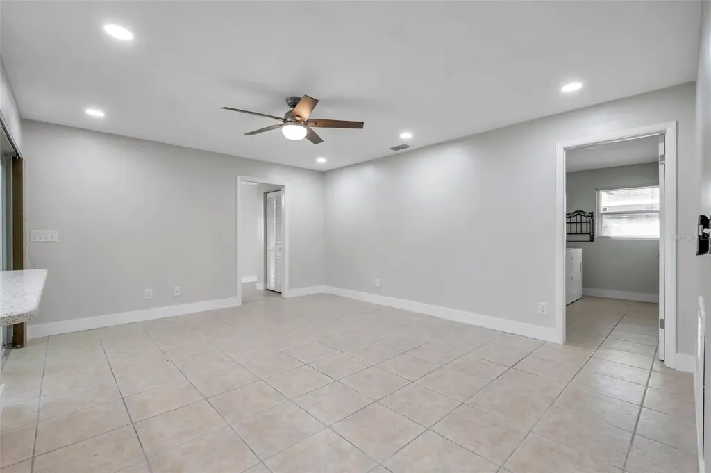 8789 Maplewood Road Seminole FL 33777