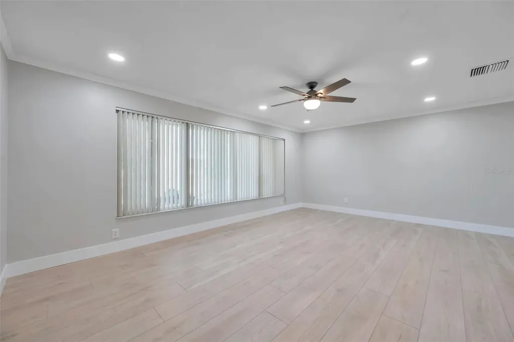 8789 Maplewood Road Seminole FL 33777