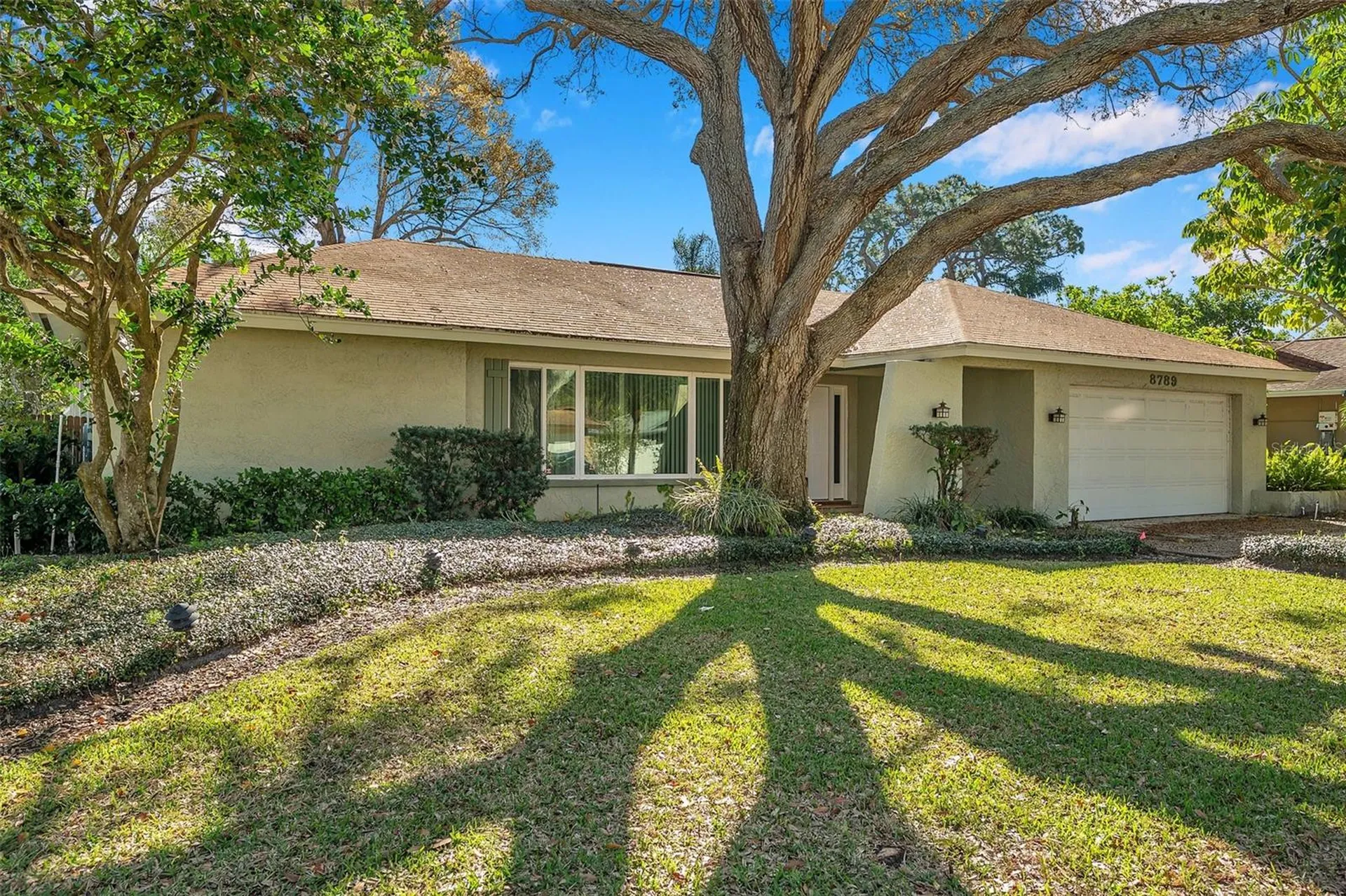 8789 Maplewood Road Seminole FL 33777