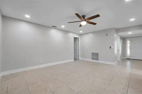 8789 Maplewood Road Seminole FL 33777