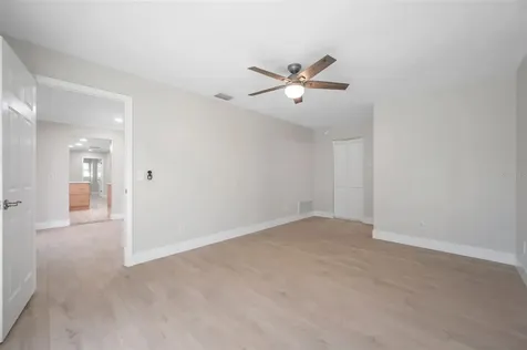 8789 Maplewood Road Seminole FL 33777