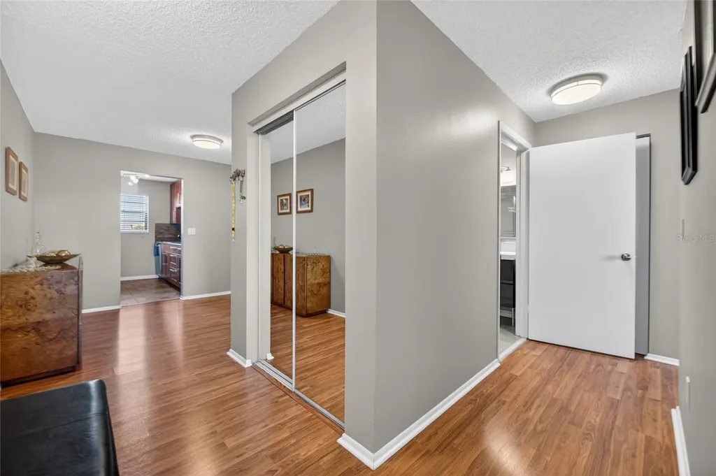 6080 80th Street N St Petersburg FL 33709