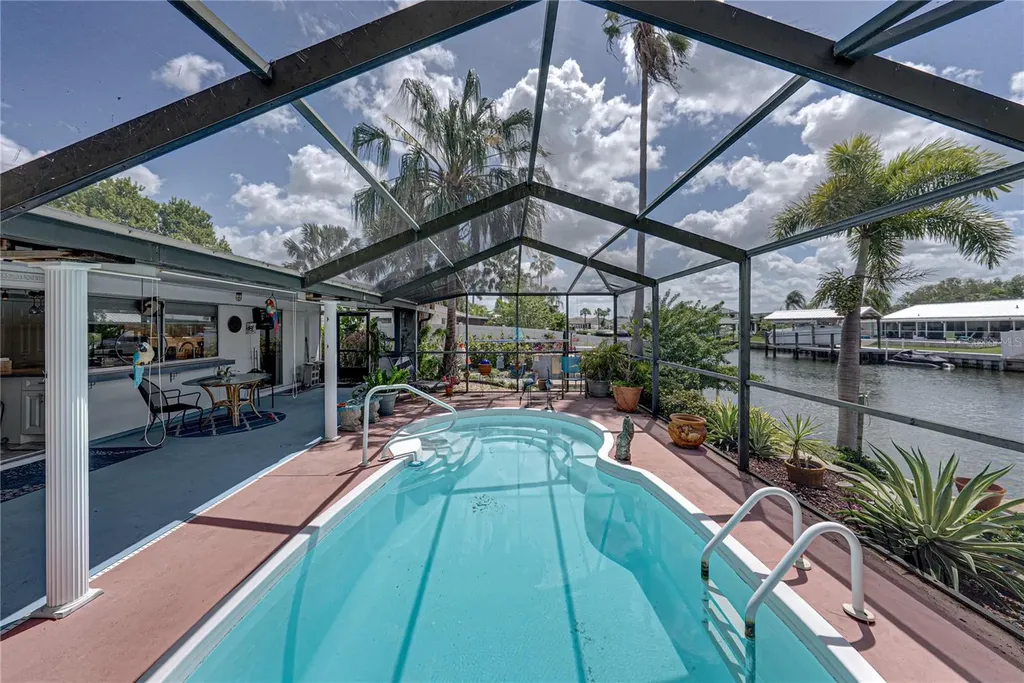 906 Sago Palm Way Apollo Beach FL 33572