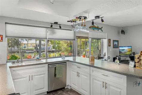 906 Sago Palm Way Apollo Beach FL 33572