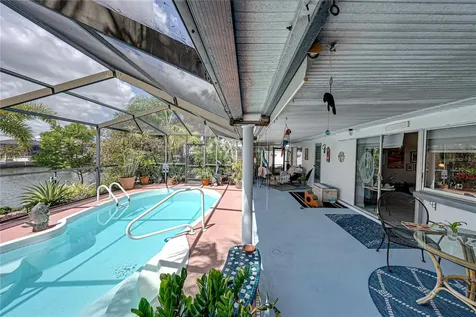 906 Sago Palm Way Apollo Beach FL 33572