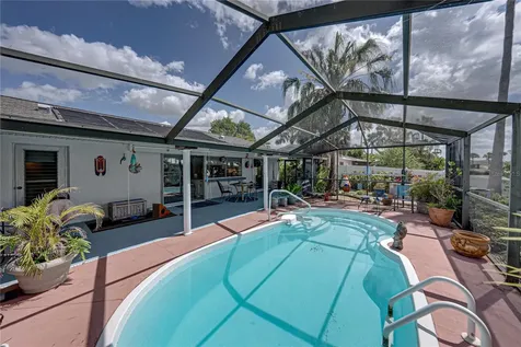 906 Sago Palm Way Apollo Beach FL 33572