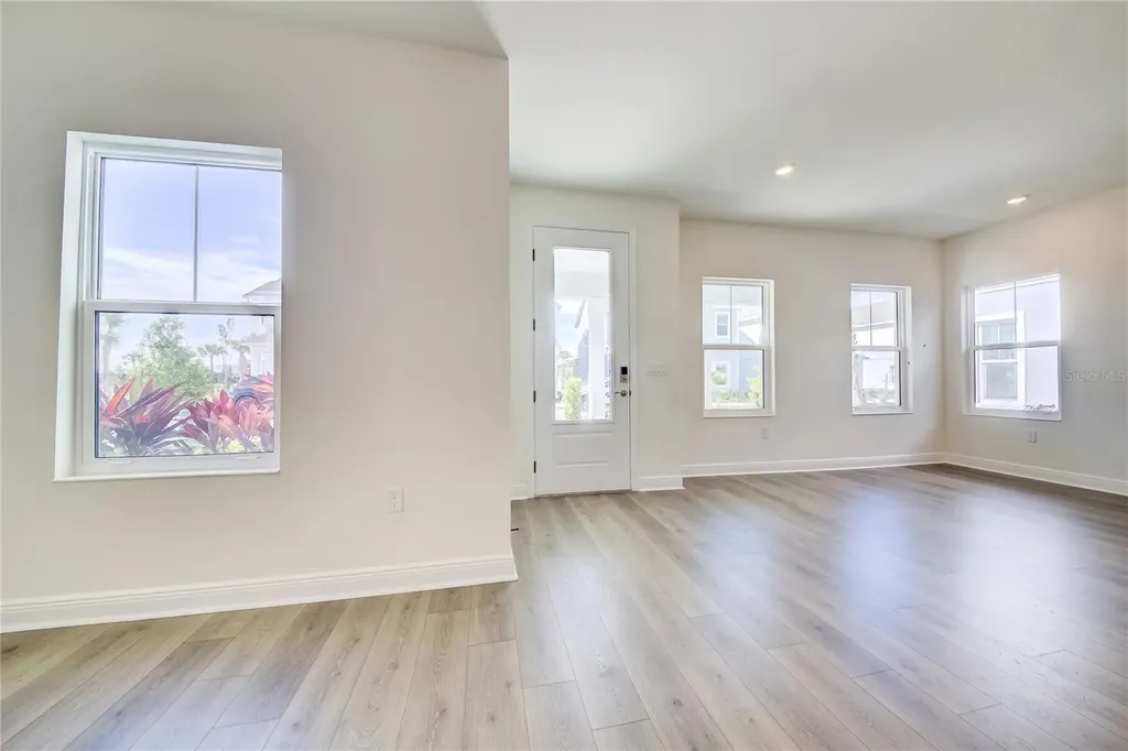9039 Duany Lane Sarasota FL 34240