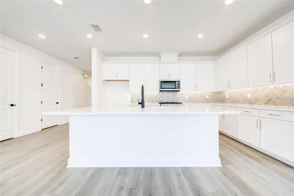 9039 Duany Lane Sarasota FL 34240