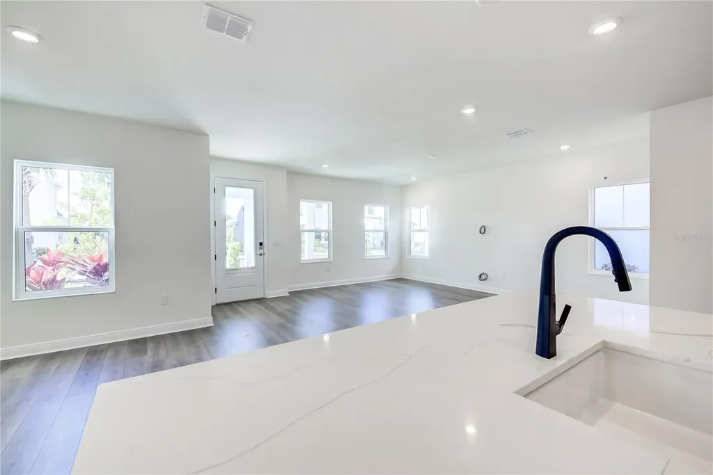 9039 Duany Lane Sarasota FL 34240