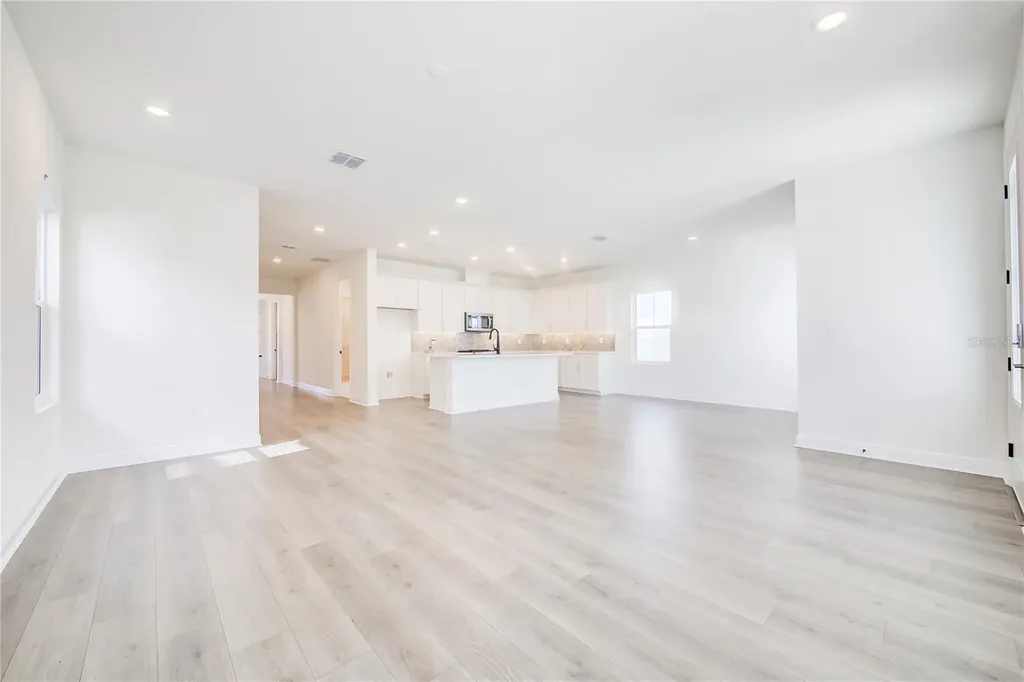 9039 Duany Lane Sarasota FL 34240