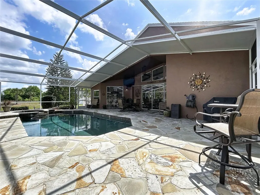 22707 Laureldale Drive Lutz FL 33549