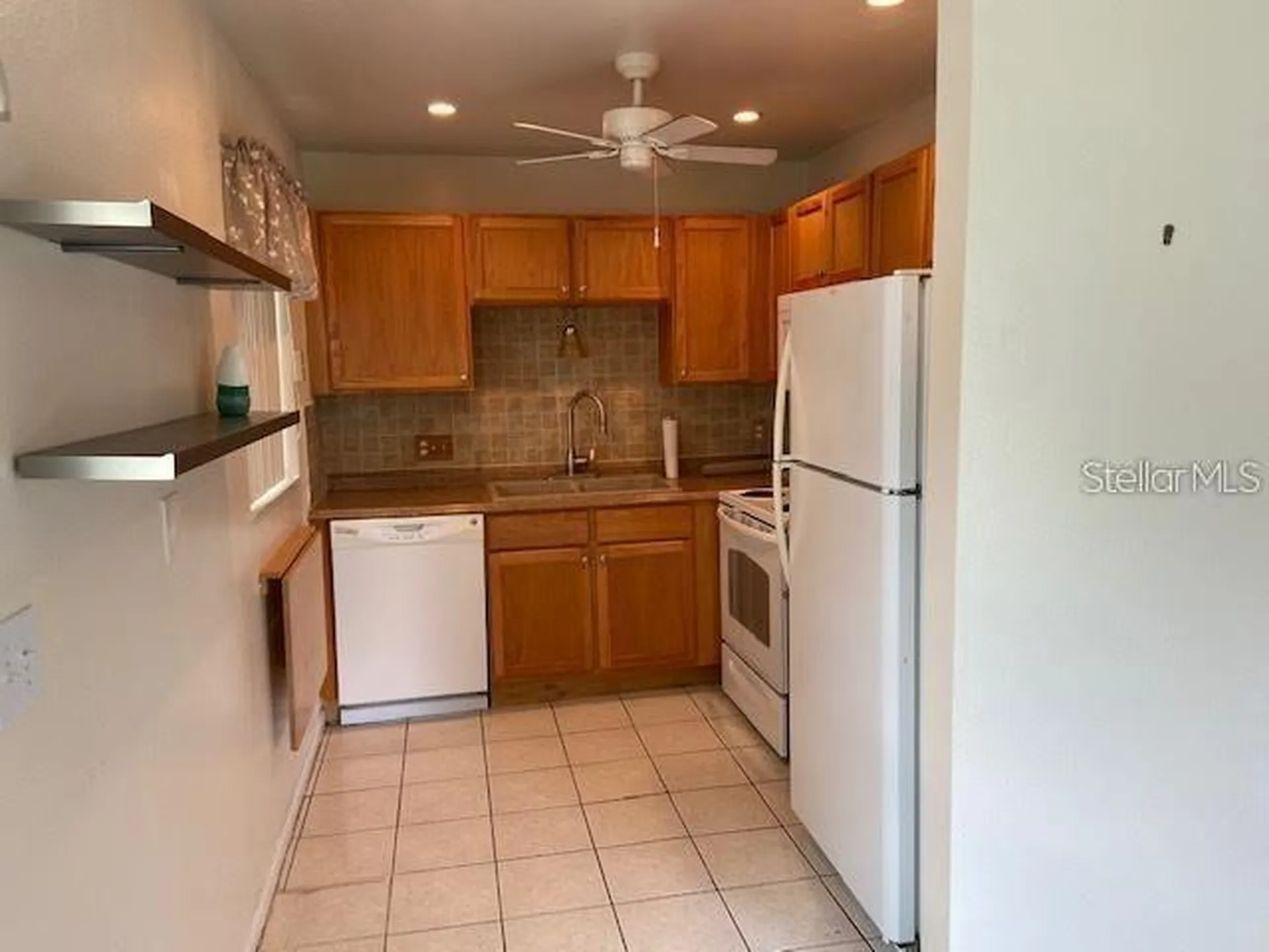 205 Andover Place N Sun City Center FL 33573