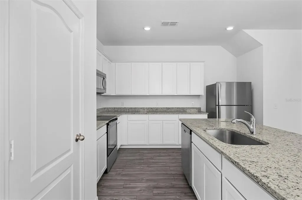 552 Bay Leaf Drive Poinciana FL 34759