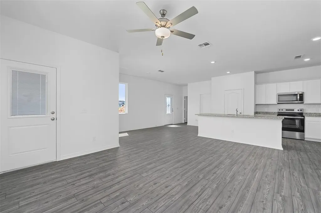552 Bay Leaf Drive Poinciana FL 34759