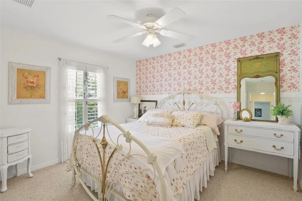 375 E Temple Court SW Vero Beach FL 32968