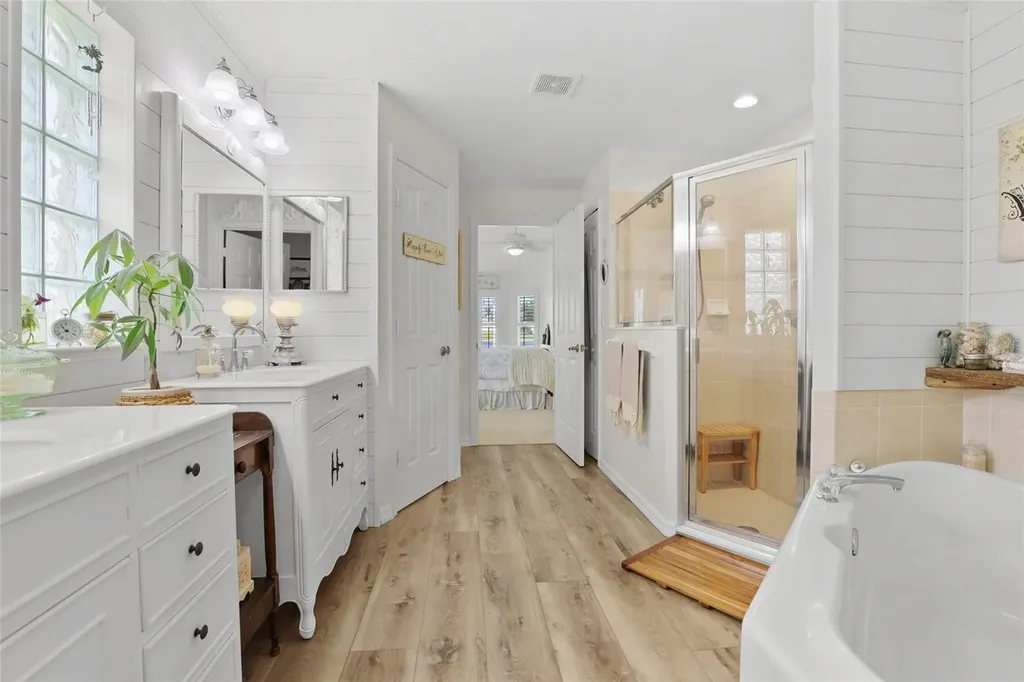 375 E Temple Court SW Vero Beach FL 32968