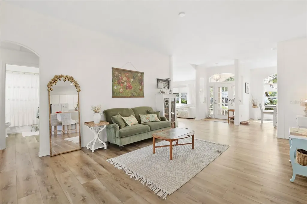 375 E Temple Court SW Vero Beach FL 32968