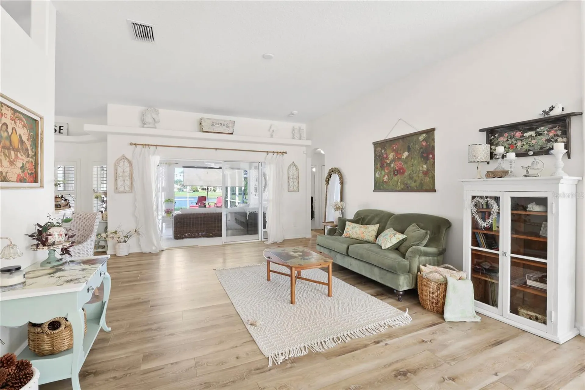 375 E Temple Court SW Vero Beach FL 32968