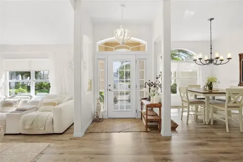 375 E Temple Court SW Vero Beach FL 32968