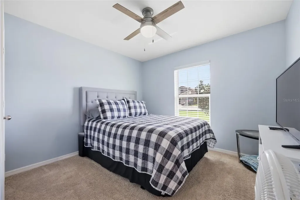 1607 Swan Lake Circle Dundee FL 33838