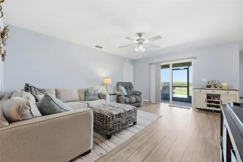 1607 Swan Lake Circle Dundee FL 33838