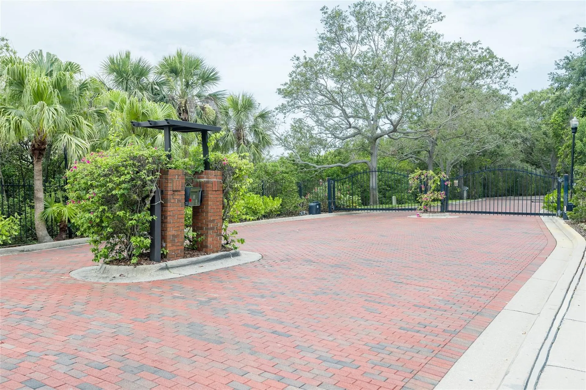 2876 Bayshore Trails Drive Tampa FL 33611