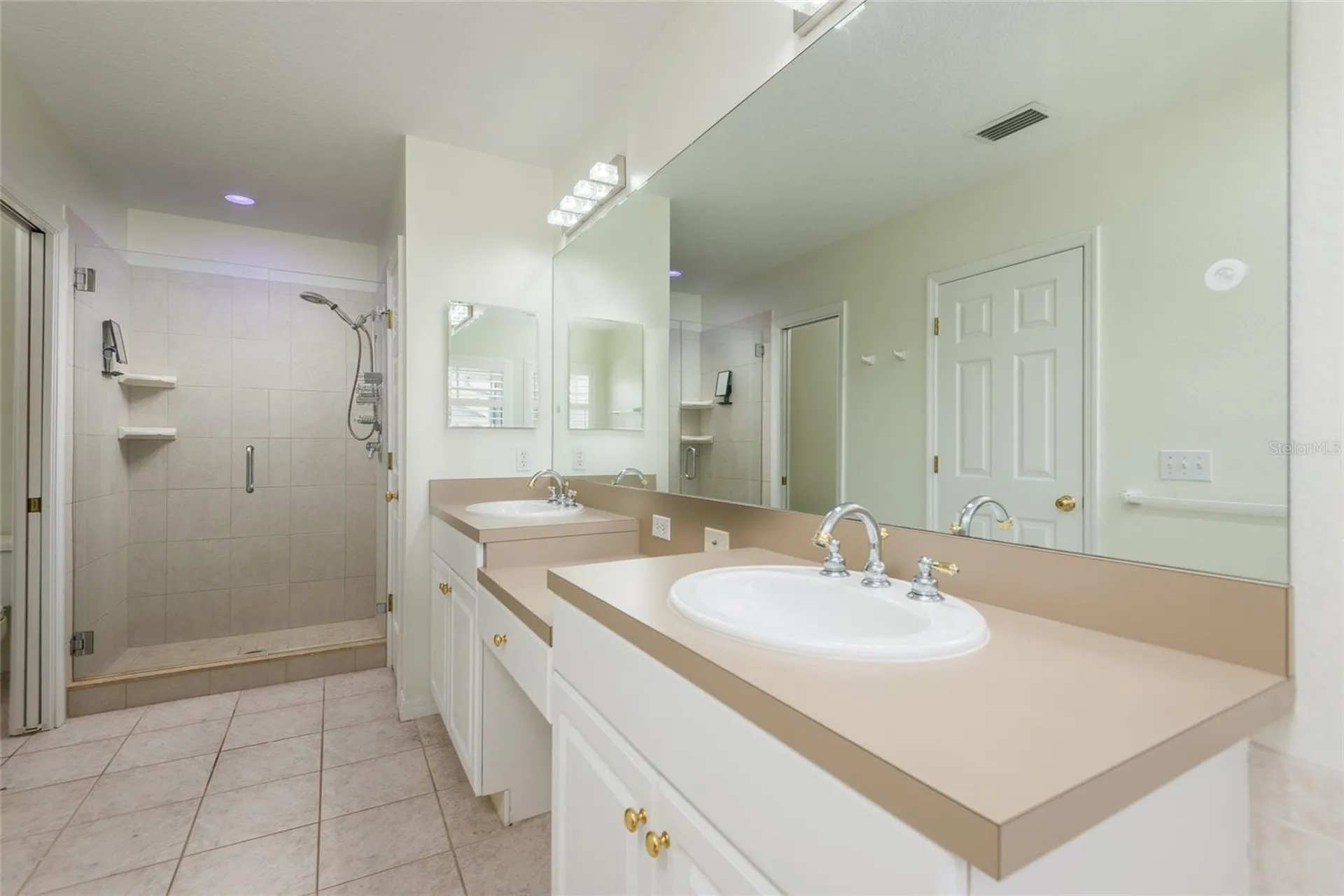 2876 Bayshore Trails Drive Tampa FL 33611