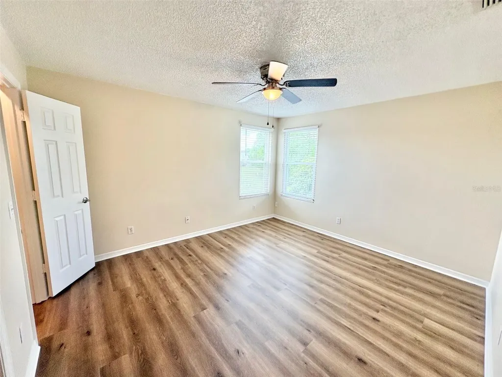 2813 Rolling Broak Drive Orlando FL 32837
