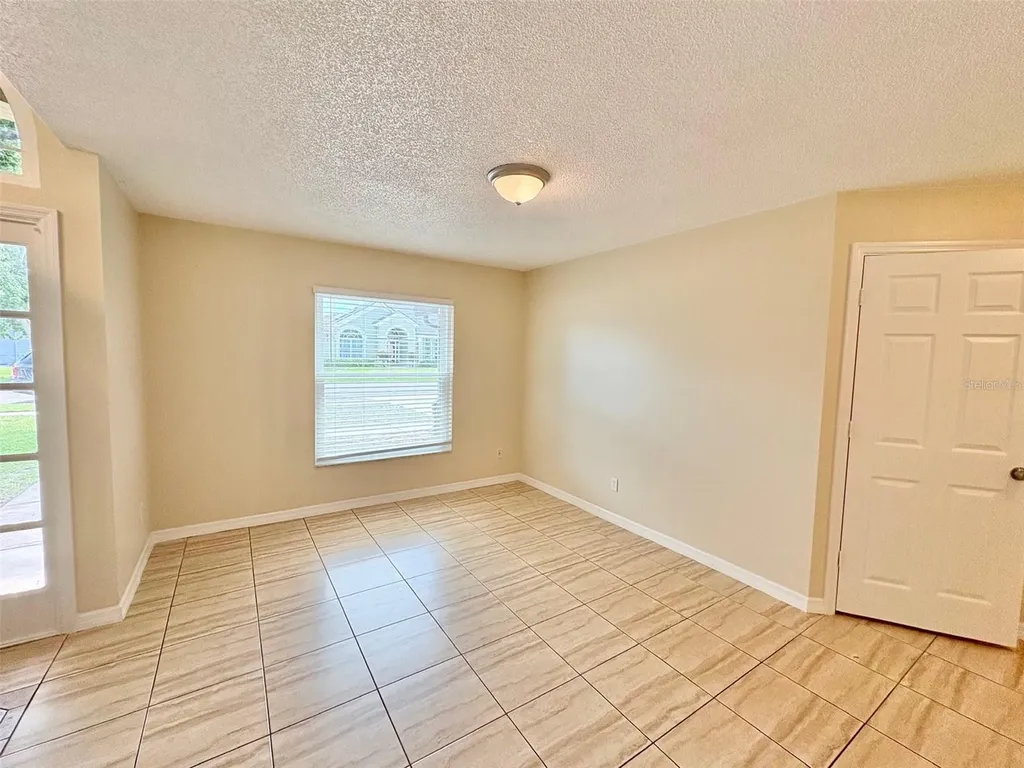 2813 Rolling Broak Drive Orlando FL 32837