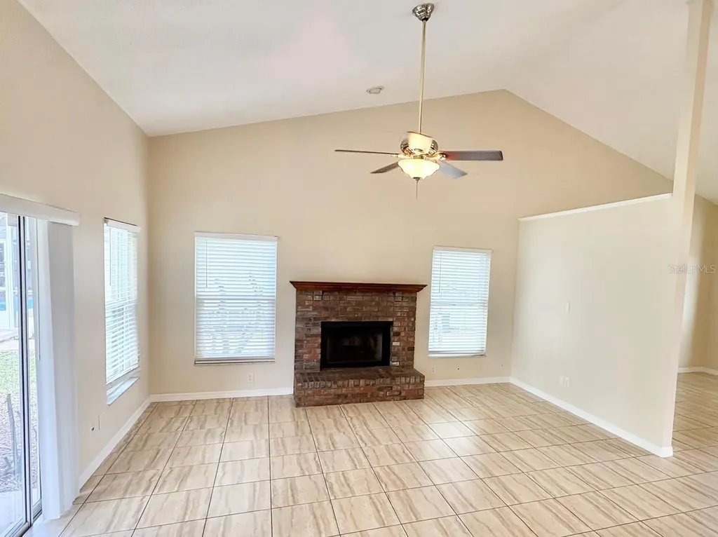 2813 Rolling Broak Drive Orlando FL 32837