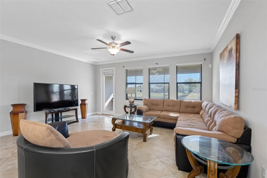10066 Victory Gallop Loop Ruskin FL 33573
