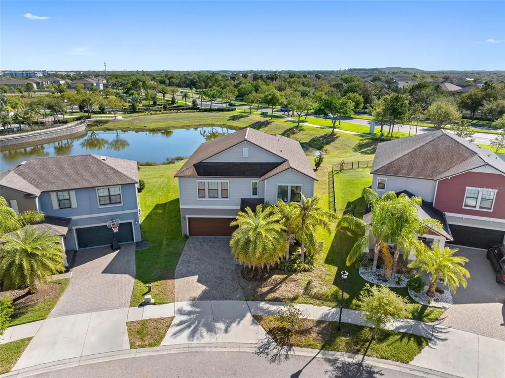 10066 Victory Gallop Loop Ruskin FL 33573