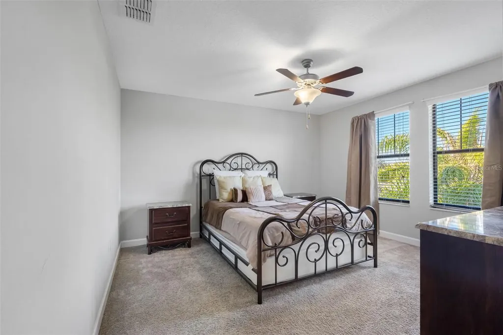 10066 Victory Gallop Loop Ruskin FL 33573