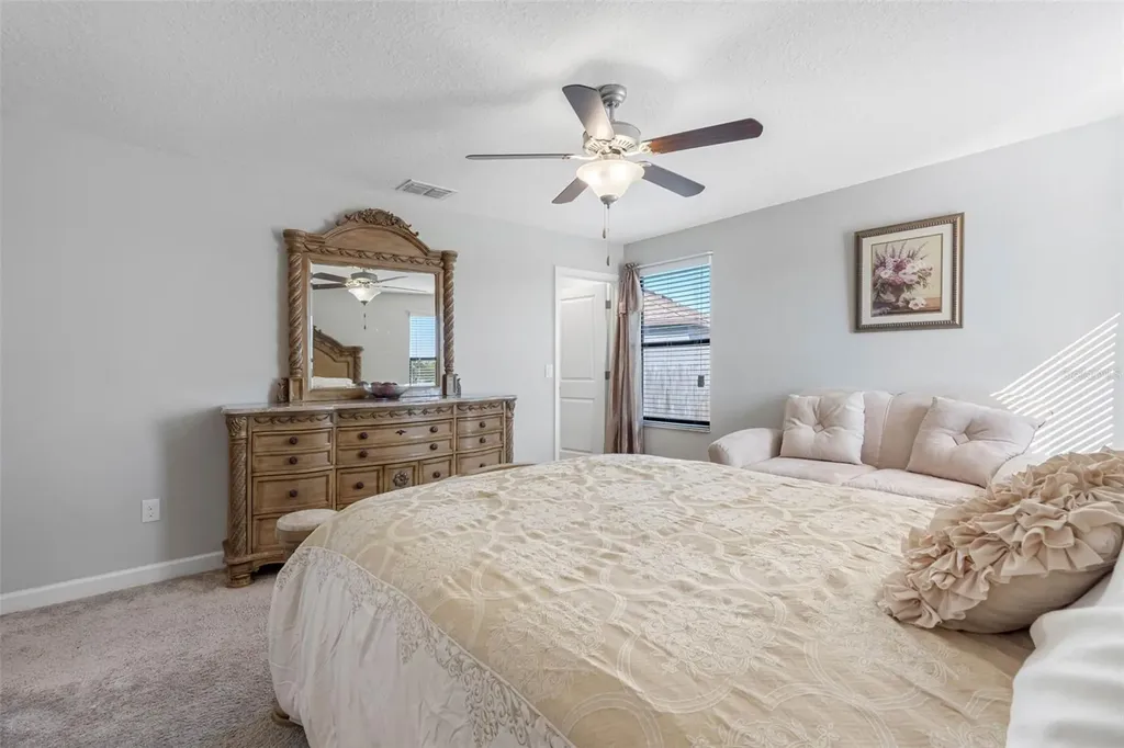 10066 Victory Gallop Loop Ruskin FL 33573