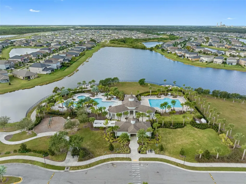 10066 Victory Gallop Loop Ruskin FL 33573