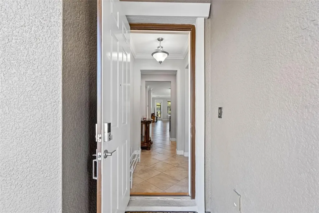 10066 Victory Gallop Loop Ruskin FL 33573