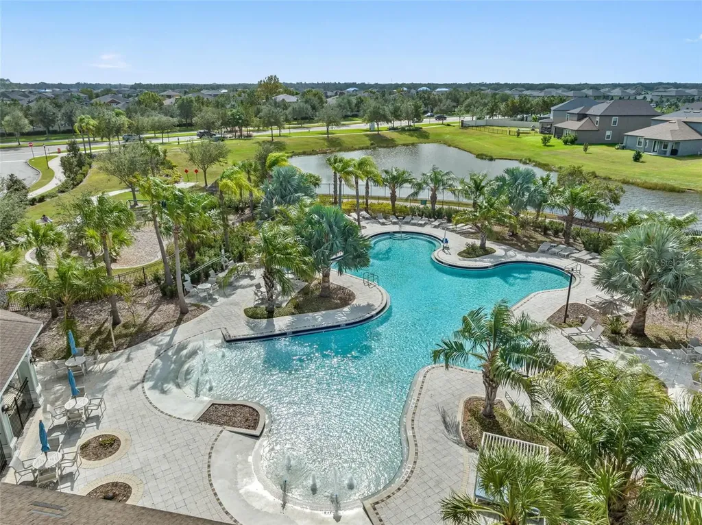 10066 Victory Gallop Loop Ruskin FL 33573