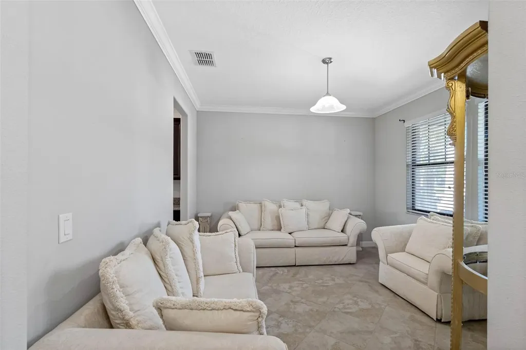 10066 Victory Gallop Loop Ruskin FL 33573