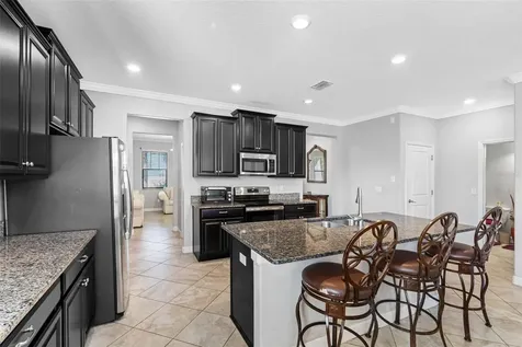 10066 Victory Gallop Loop Ruskin FL 33573