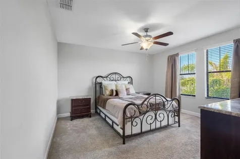 10066 Victory Gallop Loop Ruskin FL 33573