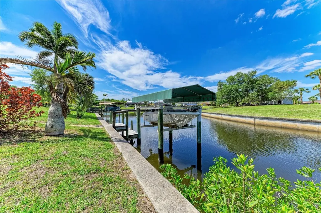2331 Cannolot Boulevard Port Charlotte FL 33948