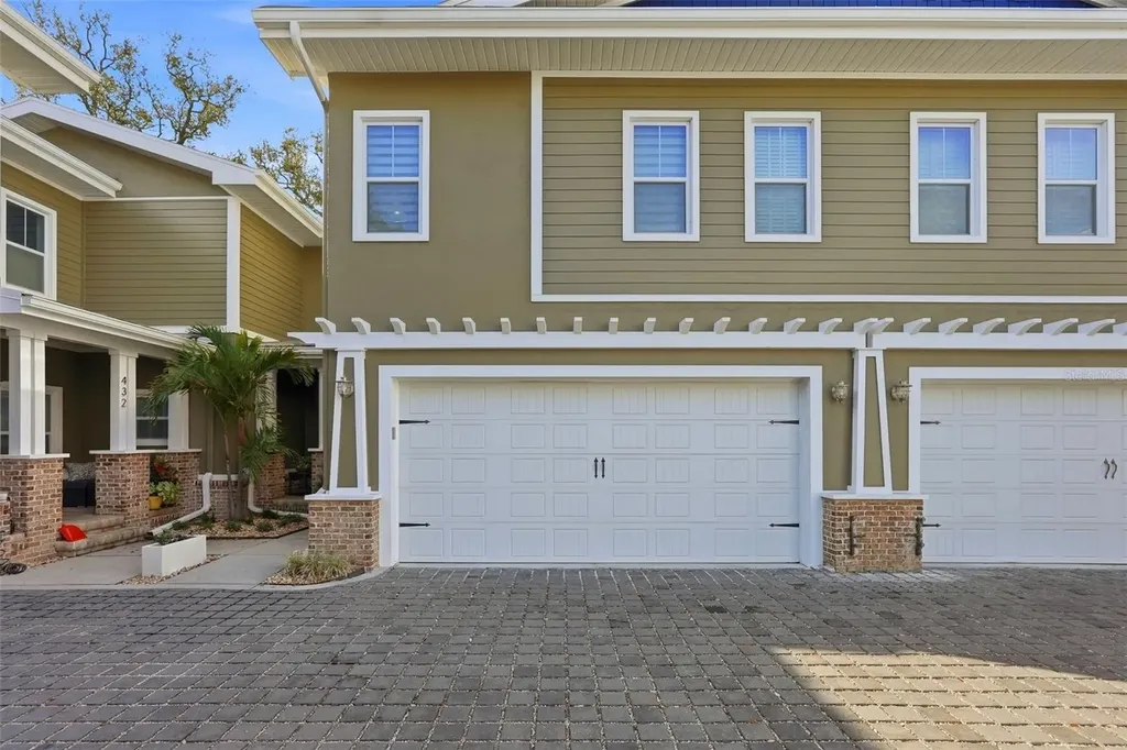 430 11th Avenue NE St Petersburg FL 33701