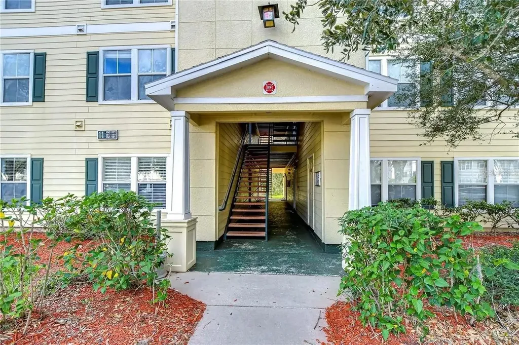 18163 Bridle Club Drive Tampa FL 33647