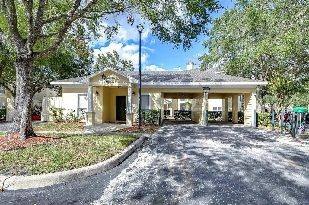 18163 Bridle Club Drive Tampa FL 33647