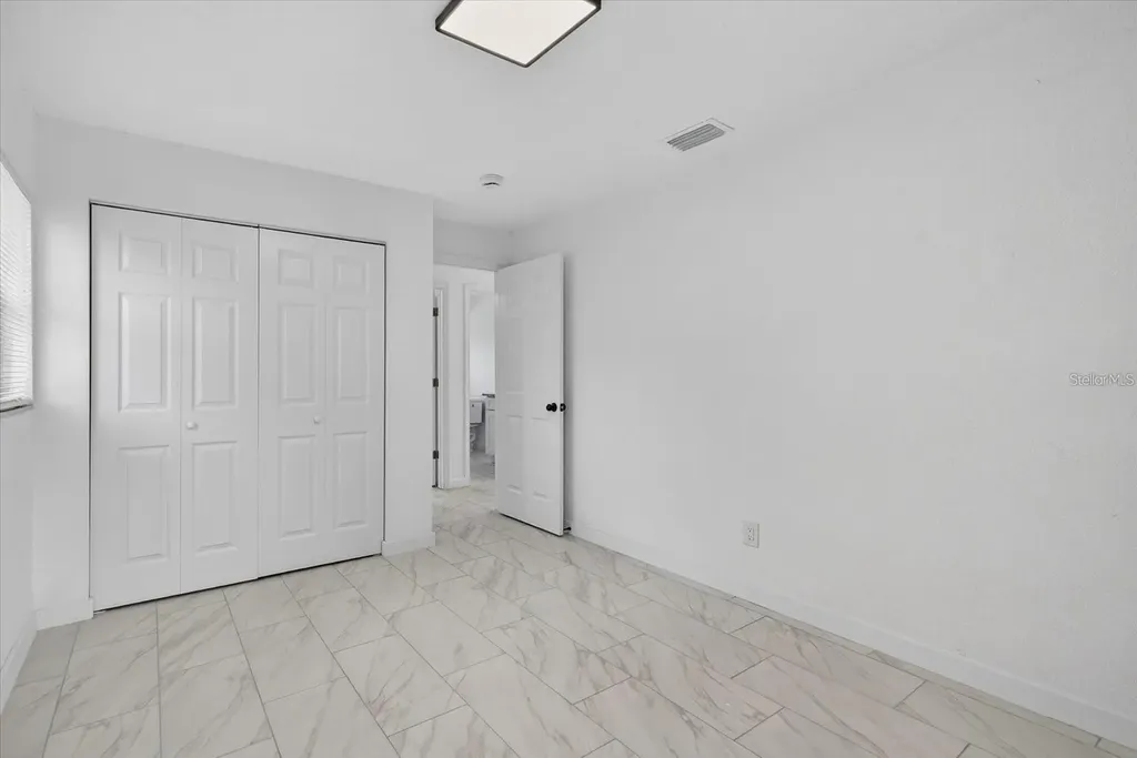 8609 Fish Lake Road Tampa FL 33619