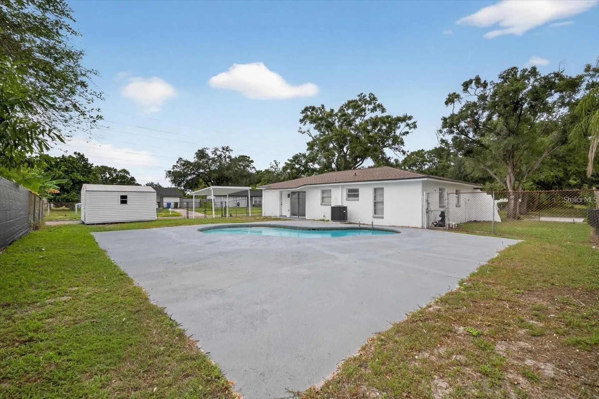 8609 Fish Lake Road Tampa FL 33619