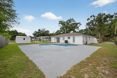 8609 Fish Lake Road Tampa FL 33619